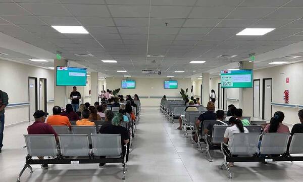 Iniciaron atenciones en consultorios ambulatorios del Hospital General de Coronel Oviedo – Prensa 5
