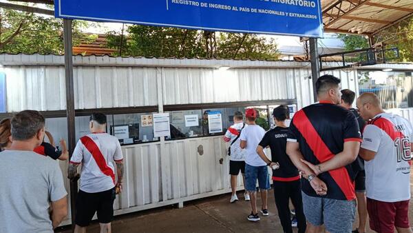 Fuerte operativo en Asunción por Supercopa Internacional, mientras ya llegan al país 2.000 argentinos