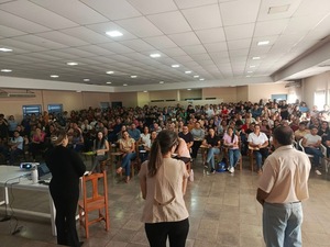 Gran convocatoria en la capacitación para concursantes de blanco del Hospital General de Itapúa