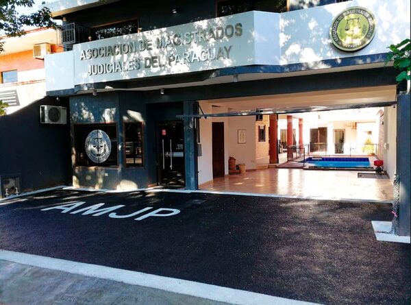 Asociación de Magistrados inició nuevo periodo con comisión directiva renovada - PDS RADIO Y TV