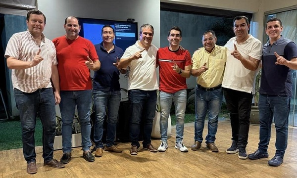 Gobernador anuncia incorporación de concejales a su equipo en Junta Departamental y debilita a Beto Ovelar - OviedoPress