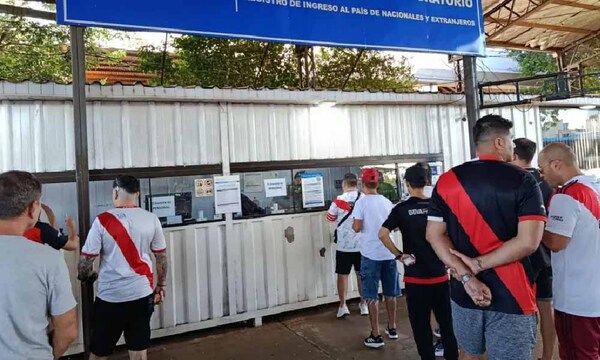 Fuerte operativo en Asunción por Supercopa Internacional, mientras ya llegan al país 2.000 argentinos – Prensa 5