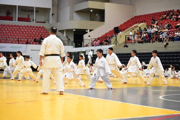 Nueva comisión directiva de la Federación Paraguaya de Karate para el periodo 2025-2028 - 1000 Noticias
