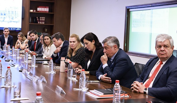 Riera reconoce que Peña no está satisfecho con ministros pero los sigue respaldando - 1000 Noticias