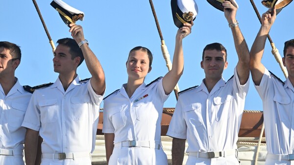 La princesa Leonor arriba a Uruguay a bordo del buque Elcano