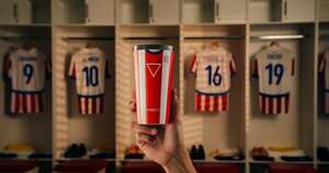 La Nación / Cargá en Shell y alentá a la Albirroja con el “Vaso Hydrate Albirrojo”