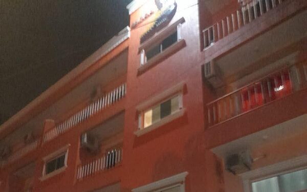 Fuga de gas ocasionó incendio en un departamento