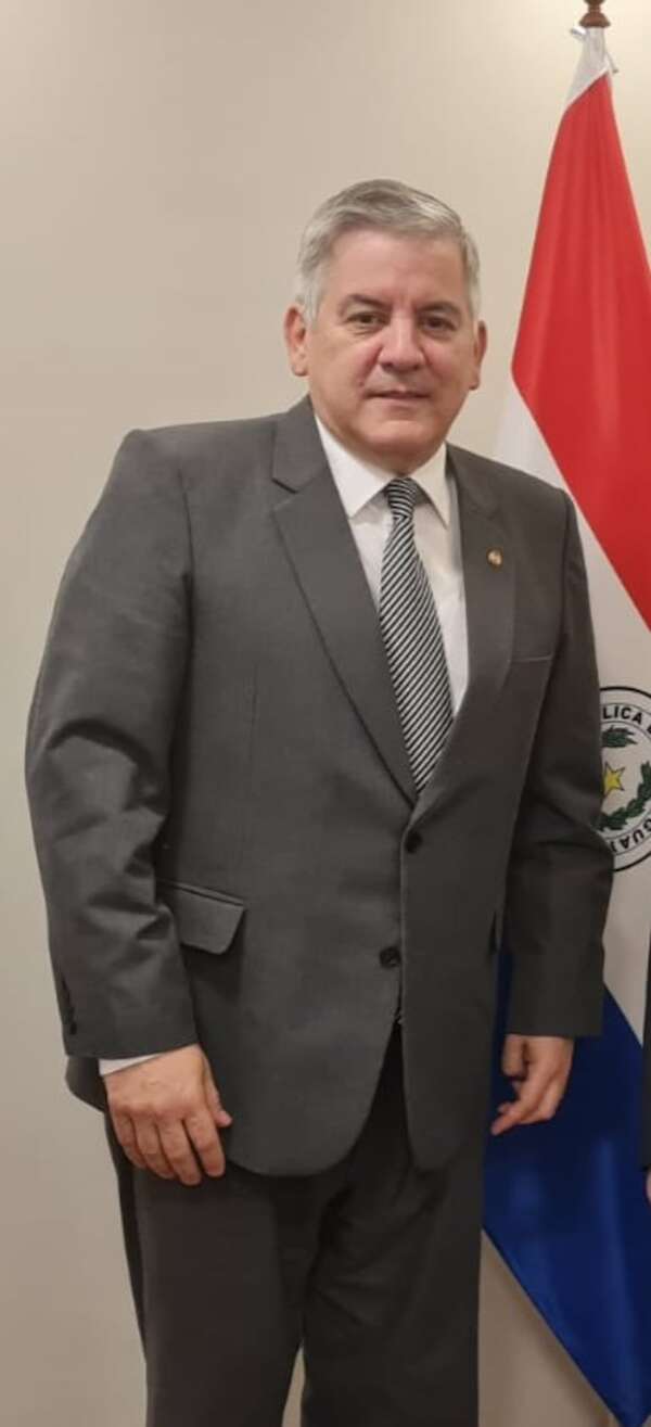 Gobierno de Peña pide al Senado acuerdo para cuestionado diplomático - Política - ABC Color