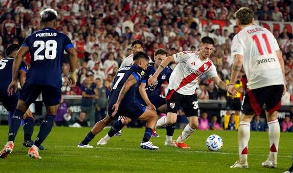 AUDIO. Cerca de 3.000 personas ingresaron al país para la superfinal internacional - Periodísticamente - ABC Color