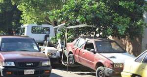 Diario HOY | Buscan retirar vehículos abandonados de la calle a través de un proyecto