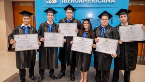 Se gradúan nuevos profesionales de la promoción 2024 de la Unibe