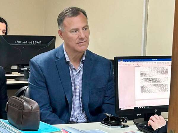 Caso metrobús: Fiscalía ratifica acusación a Jiménez Gaona y audiencia continuaría mañana - Nacionales - ABC Color