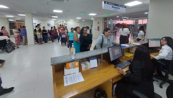 Más de 600 personas fueron atendidas en primer día de consultas ambulatorias en hospital general de Oviedo