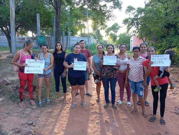Ypané: padres denuncian falta de docentes en escuela de Fe y Alegría - Nacionales - ABC Color