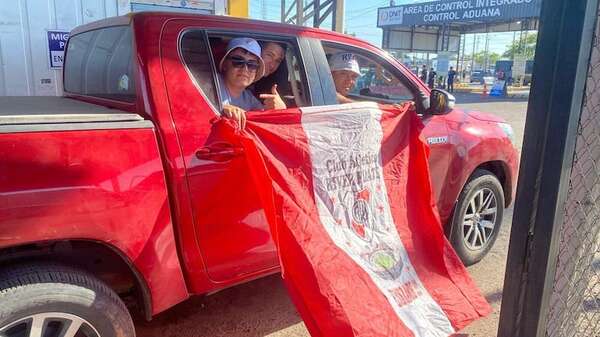 Más de 7.600 hinchas llegaron a Paraguay para la final de la Supercopa Argentina - Nacionales - ABC Color