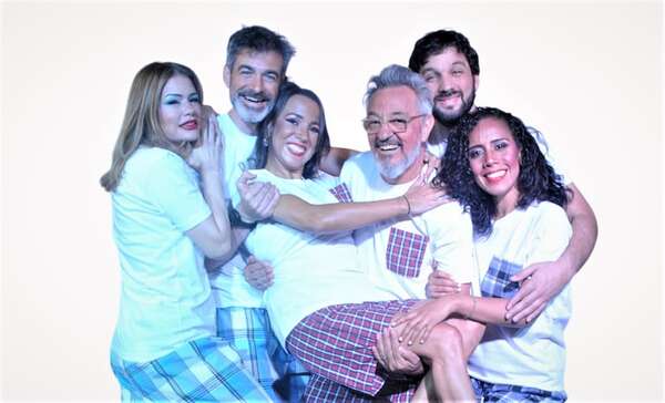 “Un matrimonio perfecto” llega a escena invitando a disfrutar de una “pijamada” - Cultura - ABC Color