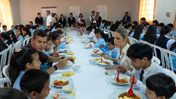 Alertan que servir almuerzo a las 10:00 no es lo ideal