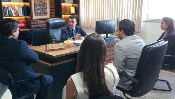 Fiscalía amplía investigación sobre chats de Lalo Gomes