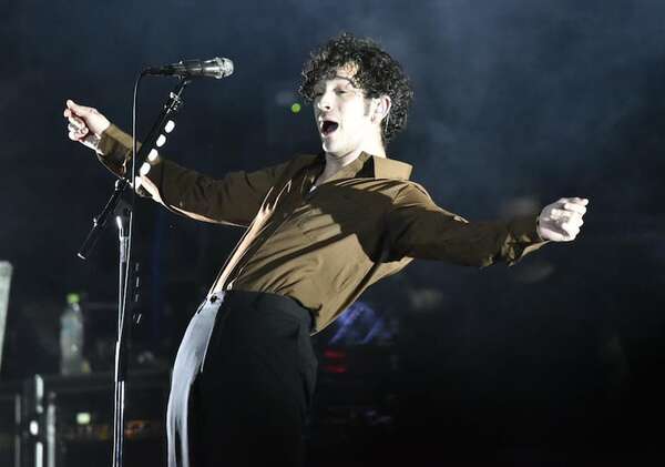 The 1975, Neil Young y Olivia Rodrigo, cabezas de cartel de Glastonbury - Música - ABC Color