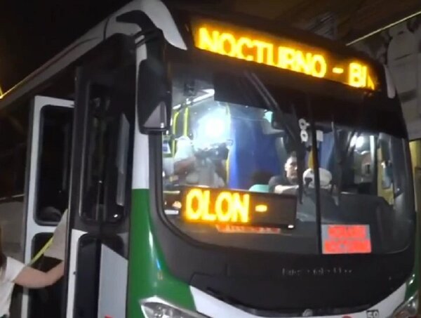 Bus 'Oso': "Es una propuesta populista" · Radio Monumental 1080 AM