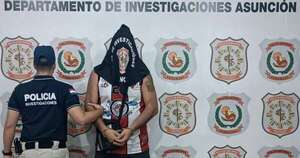 La Nación / Detienen a un hincha de River por supuesto robo de celular en un shopping