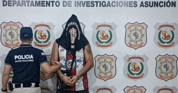 La Nación / Detienen a un hincha de River por supuesto robo de celular en un shopping