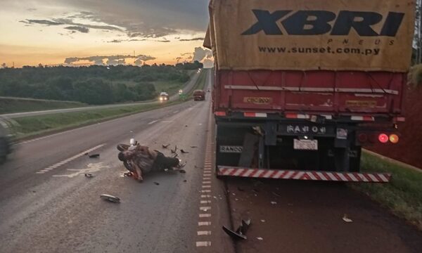 Joven motociclista fallece en accidente de tránsito en Yguazú