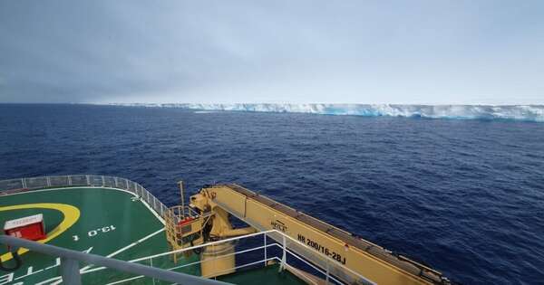 La Nación / Se inmovilizó el mayor iceberg del mundo