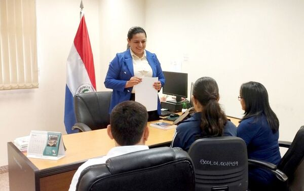 Juzgado de Caaguazú dictó sentencia de adopción en formato de lectura fácil