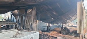 Incendio devoró depósito de granos y maquinarias en Carmen del Paraná