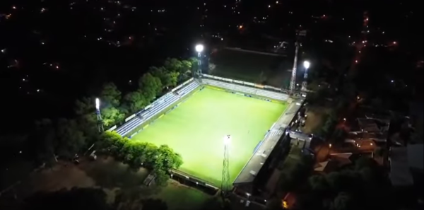 El estadio Luis Salinas de la ciudad de Itauguá es 100% LED - 1000 Noticias