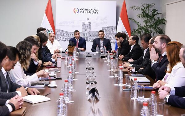 Pe帽a pide a ministros duplicar esfuerzos para brindar respuestas y resultados que espera la ciudadan铆a
