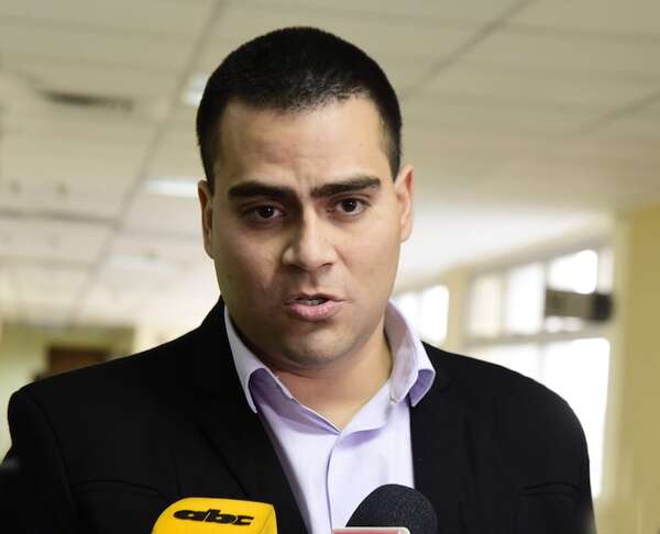 Ex mano derecha de “Nenecho” habría ocultado G. 7.000 millones en bienes - Nacionales - ABC Color