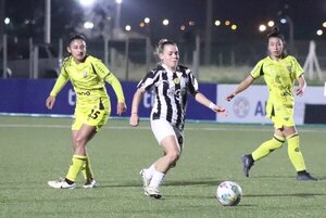 Libertad goleó a Recoleta FC en partido regularización del futbol femenino - 1000 Noticias
