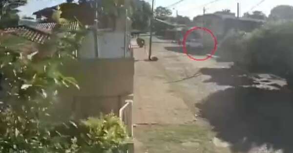 La Nación / Asaltan a comerciante en el portón de su casa en Fernando de la Mora