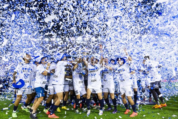 Versus / El extécnico albirrojo que está para dirigir al campeón del fútbol argentino