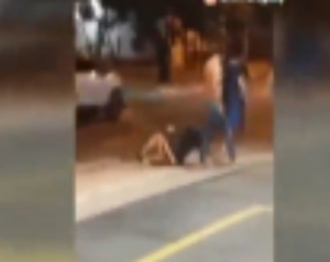 (VIDEO)Ronda de tragos terminó con una batalla campal en Asunción