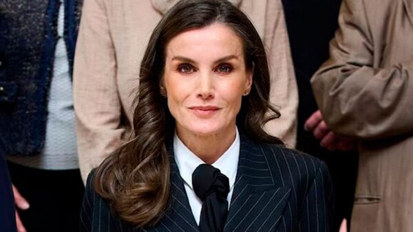 La reina Letizia se suma a la tendencia del traje sastre masculino
