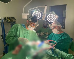 Exitosa cirugía cerebral en el HRE salva a una paciente