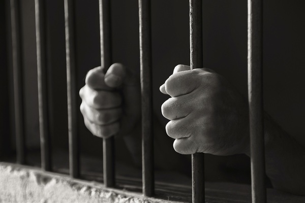 Fiscal obtiene condena de 11 años de cárcel para bisabuelo por abuso sexual en niños - Unicanal
