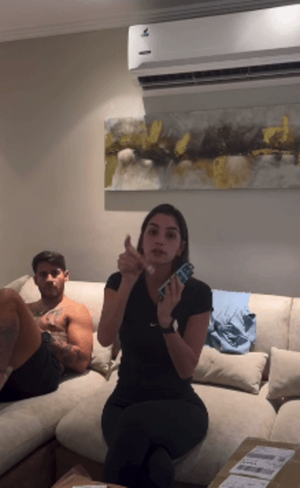Stephi Ríos sorprende a Iván Torres con una broma de cámara oculta