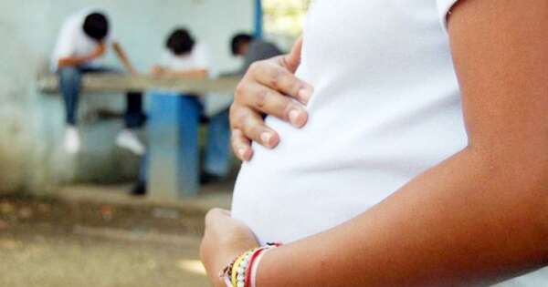 La Nación / Cada semana, 9 niñas de 10 a 14 años dan a luz en Paraguay