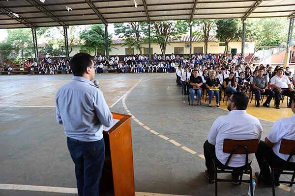 Gobernación de Alto Paraná inaugura obras en tres instituciones educativas en CDE | DIARIO PRIMERA PLANA