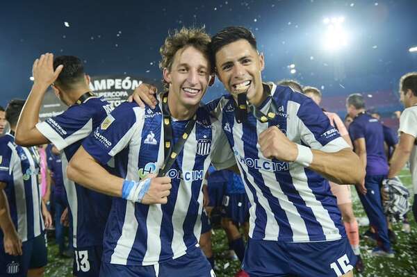 Blas Riveros, ganador con cuatro clubes y en cuatro países - Fútbol Internacional - ABC Color