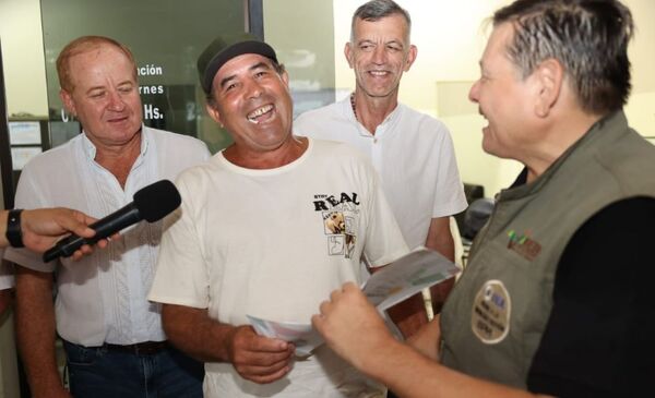 La fiesta de la titulación de tierras llegó al sur del país