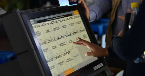 La Nación / Preocupa al TSJE extrema demora de la DNCP para licitación de máquinas de votación