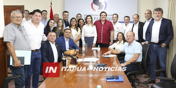 JAVIER PEREIRA PARTICIPÓ DE REUNIÓN DEL CONSEJO DE GOBERNADORES