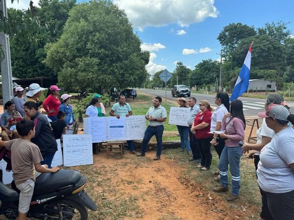 Padres levantan medidas y se reinician las clases en la Escuela Paz del Chaco