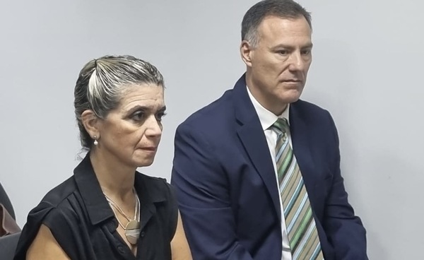 Sospechosa rectificación de fiscales para cuasi blanquear a exministro en el caso Metrobús