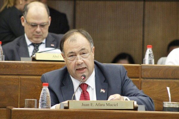 Senador Afara se suma a pedido de renuncia de Barán